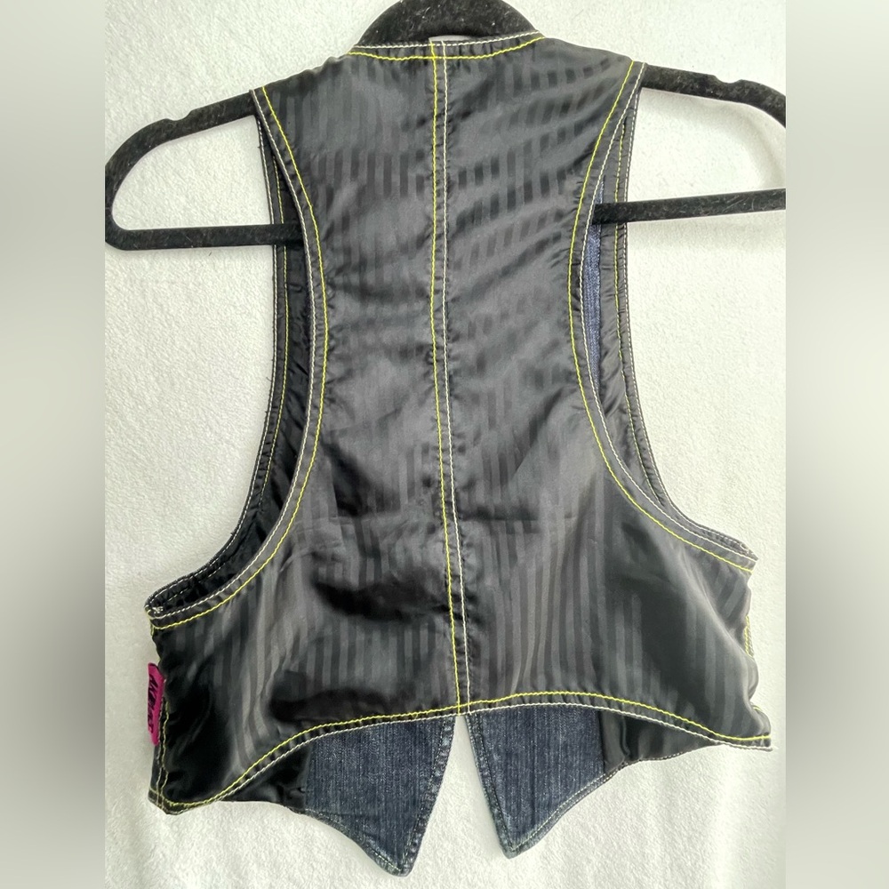 Akademiks Denim Vest with Paint Splatter - Picture 2 of 6